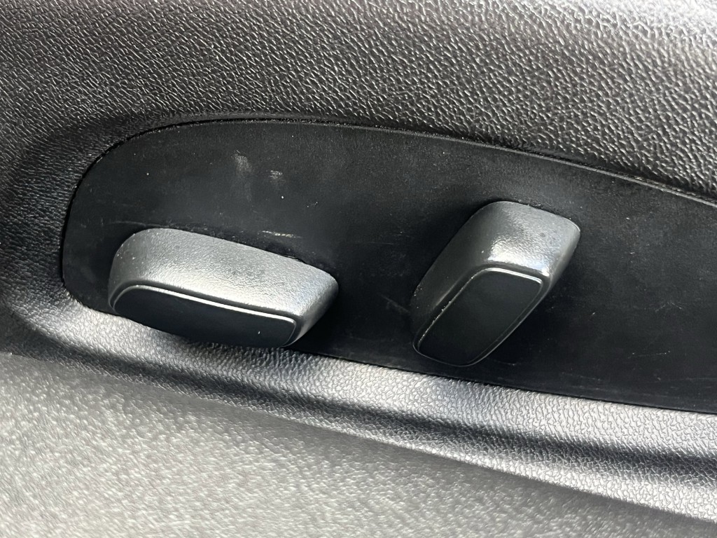 2018 Chevrolet Camaro Image 26