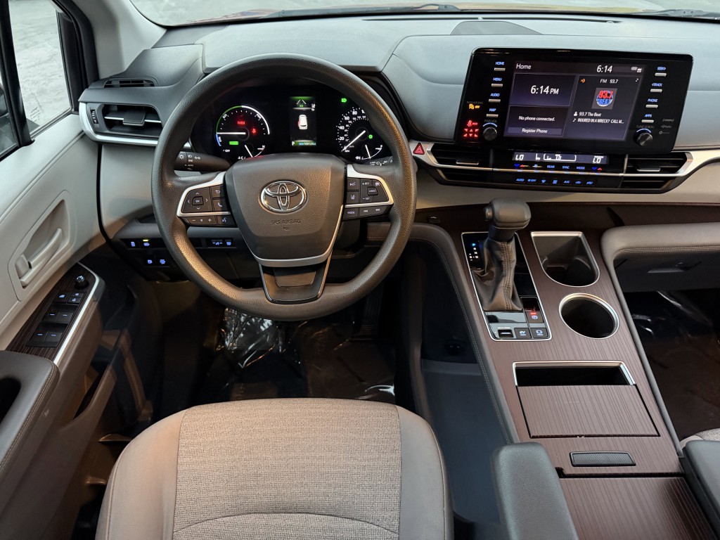 2021 Toyota Sienna Image 14