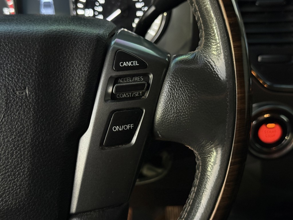 2016 Nissan Titan Image 19