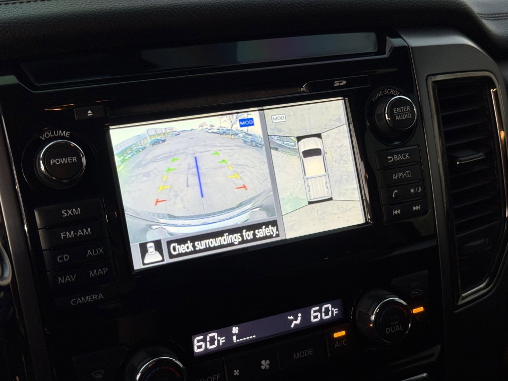 2016 Nissan Titan Image 20