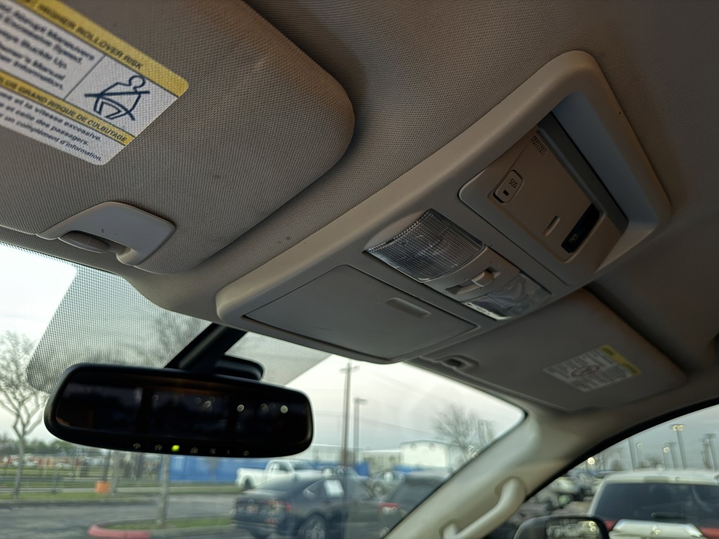 2016 Nissan Titan Image 33