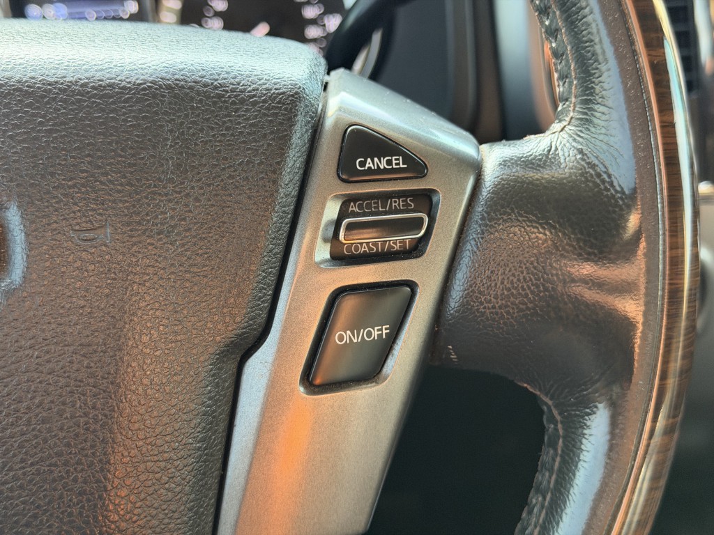 2016 Nissan Titan Image 10