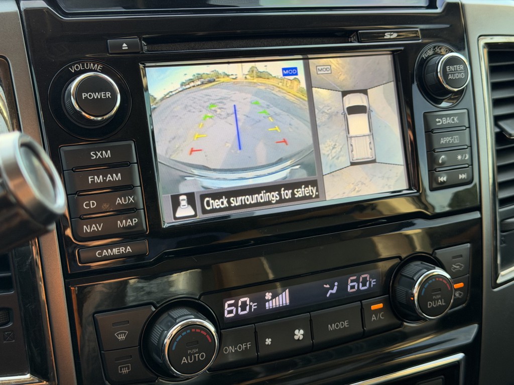 2016 Nissan Titan Image 13