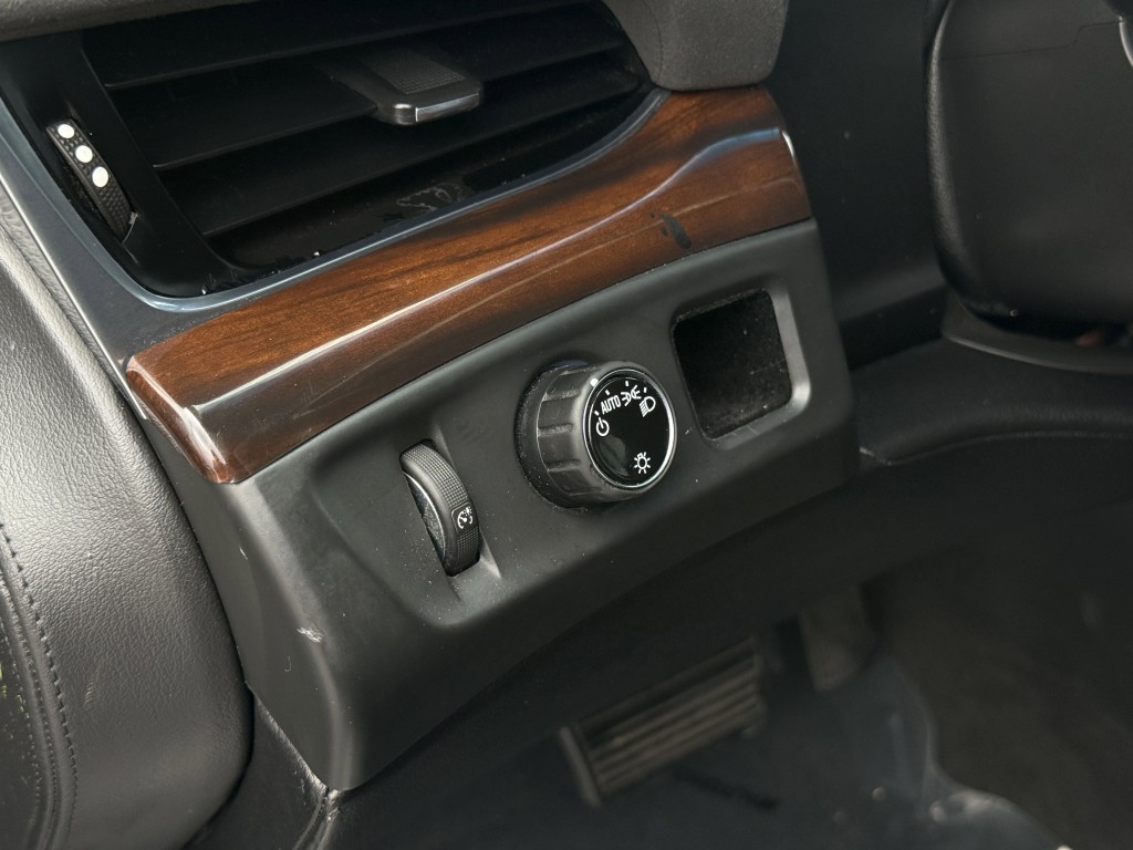 2018 Cadillac Escalade Image 25