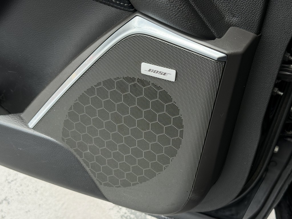 2018 Cadillac Escalade Image 29