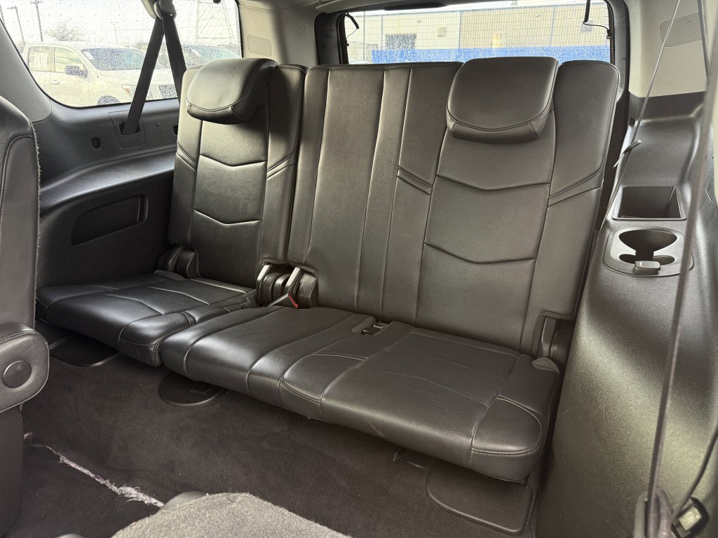 2018 Cadillac Escalade Image 36