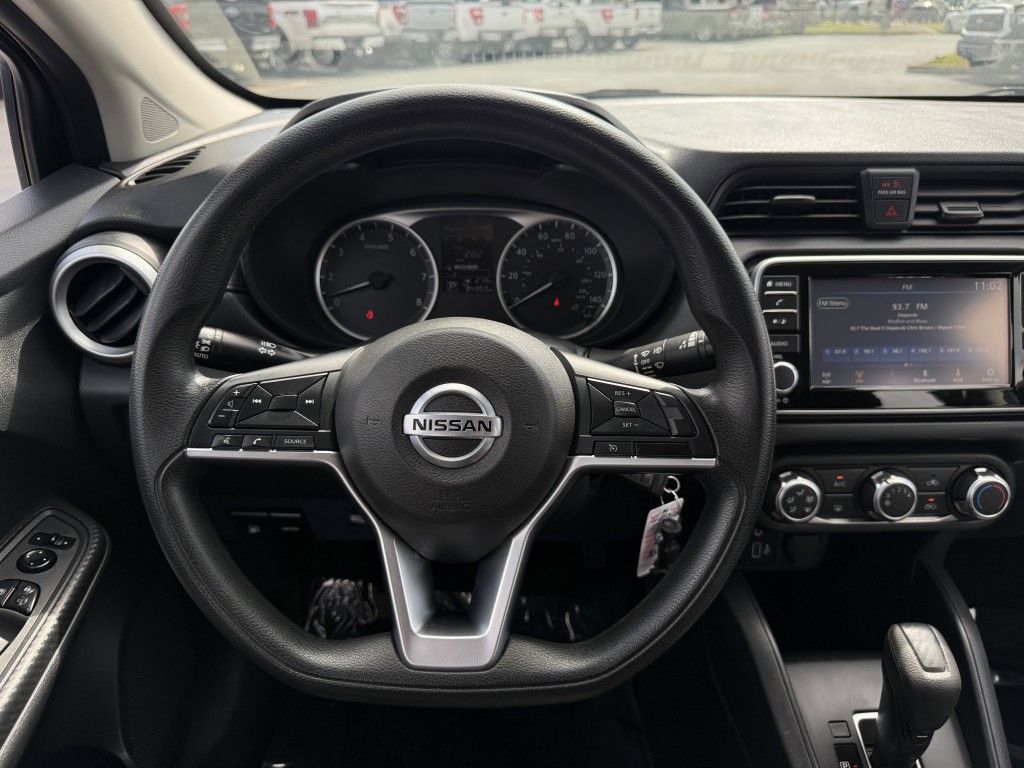 2022 Nissan Versa Image 16