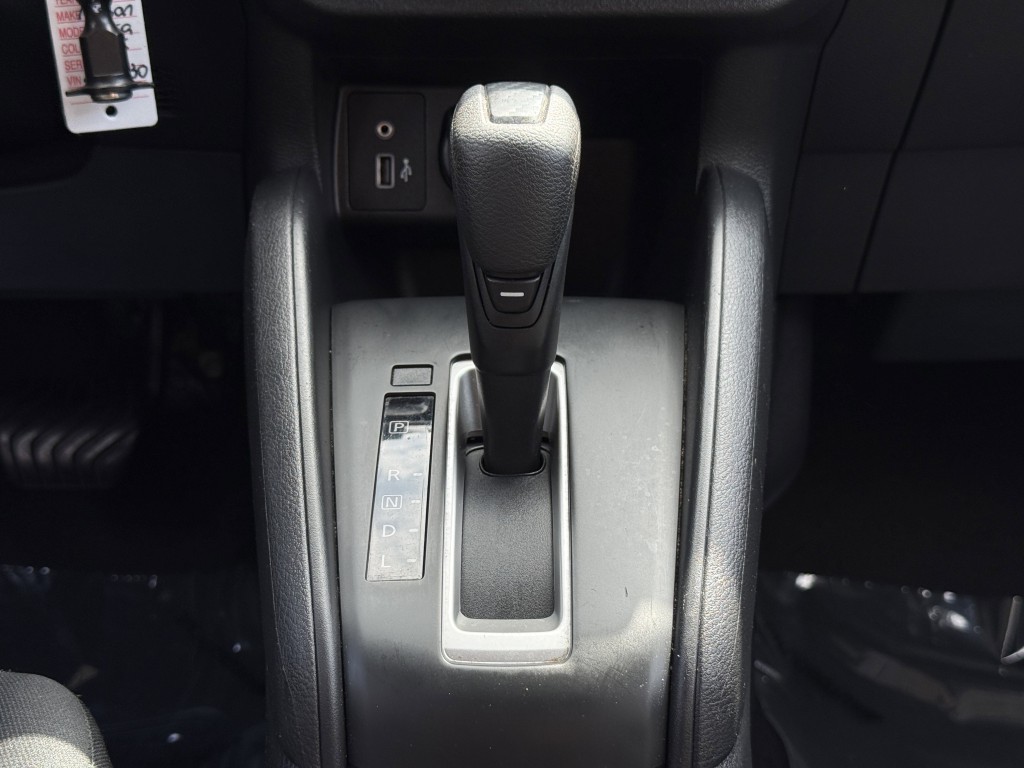 2022 Nissan Versa Image 24