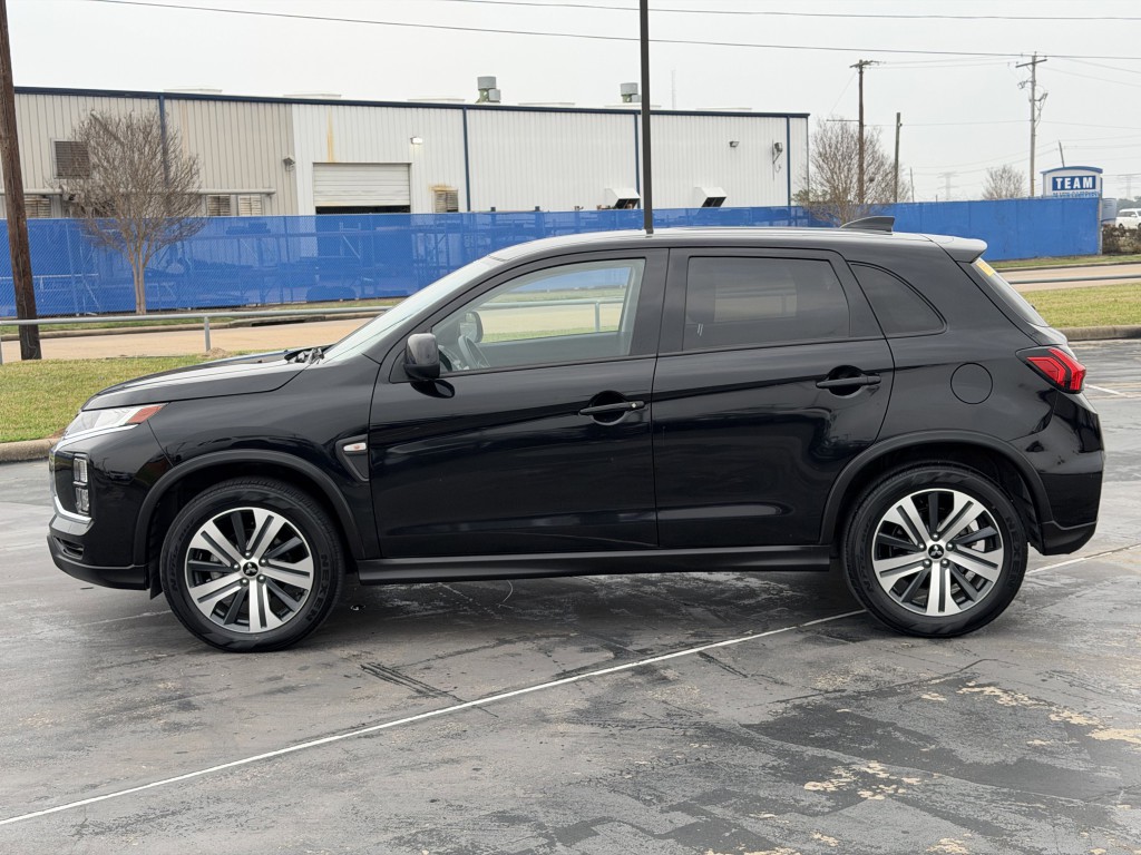 2024 Mitsubishi Outlander Image 11