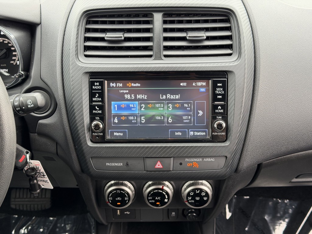 2024 Mitsubishi Outlander Image 19