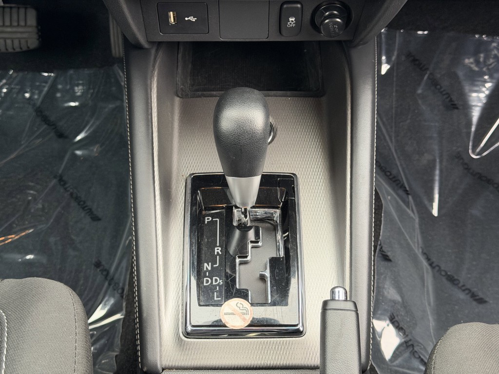 2024 Mitsubishi Outlander Image 21