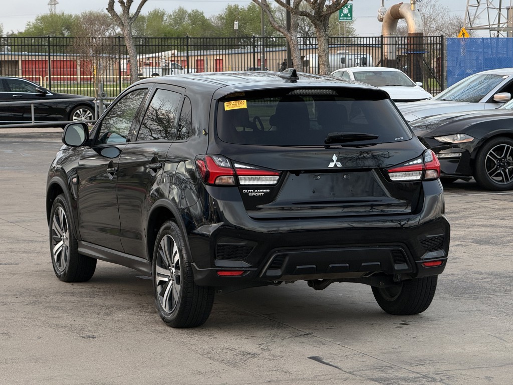 2024 Mitsubishi Outlander Image 10