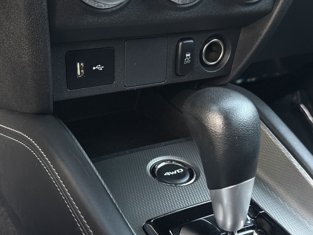 2024 Mitsubishi Outlander Image 21