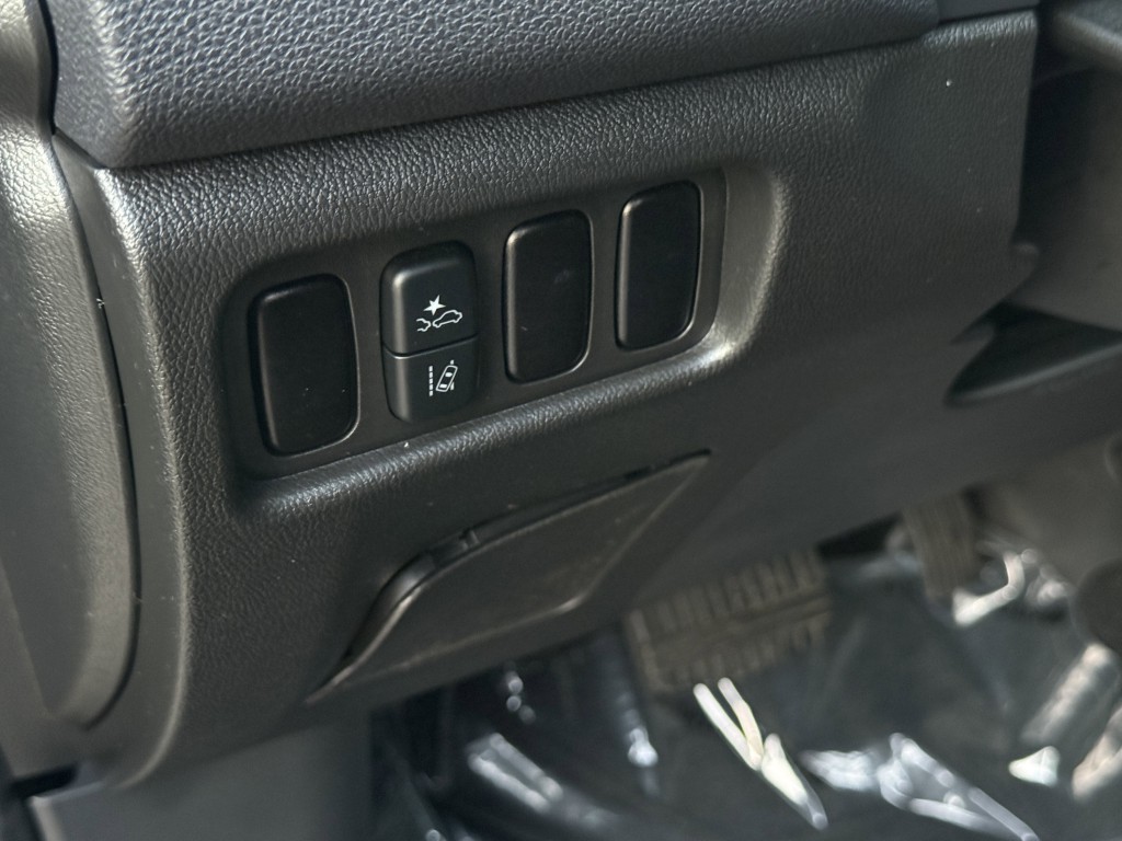 2024 Mitsubishi Outlander Image 25