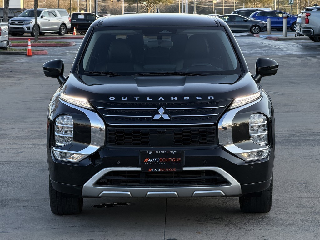 2022 Mitsubishi Outlander Image 7