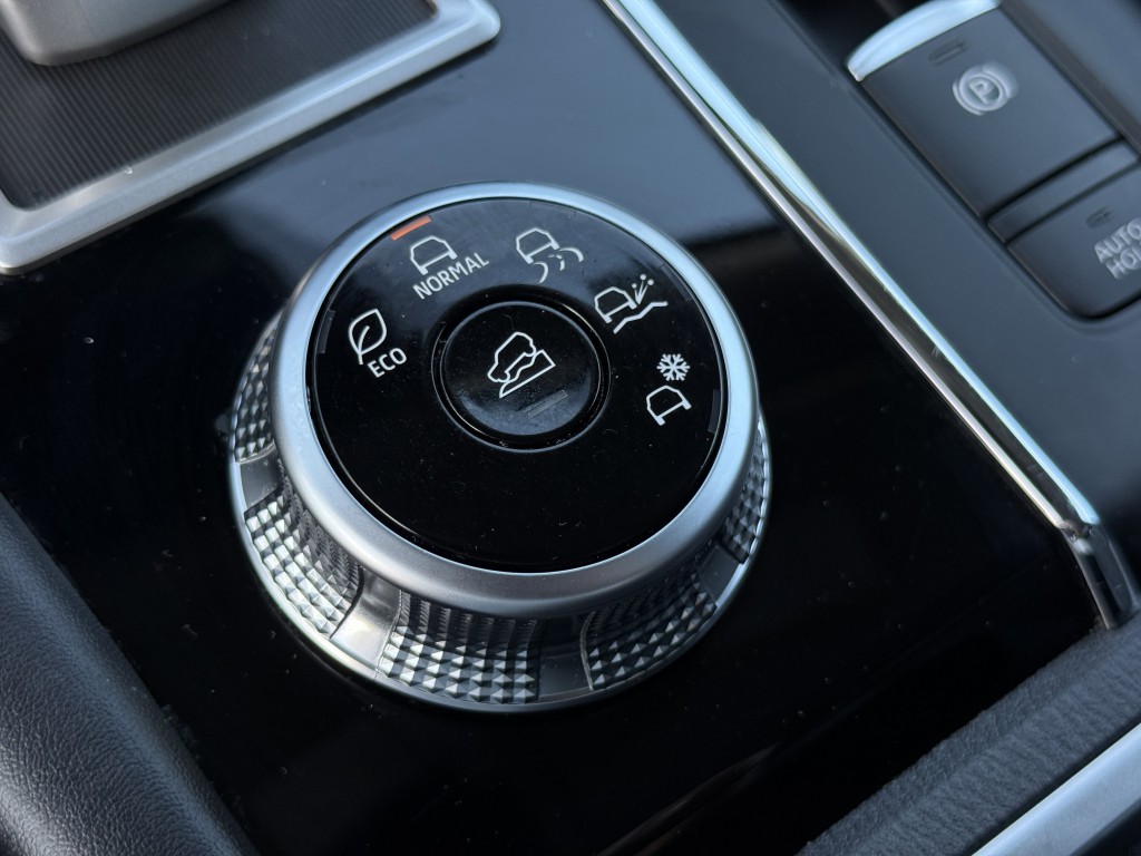 2022 Mitsubishi Outlander Image 26