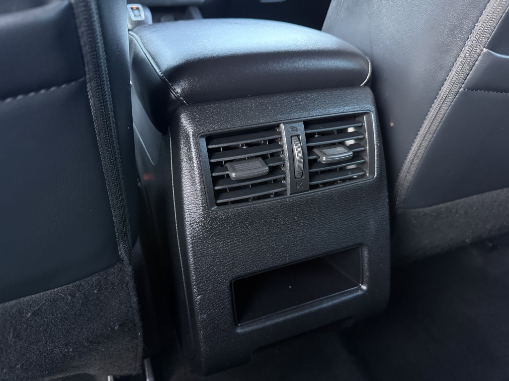 2022 Mitsubishi Outlander Image 33