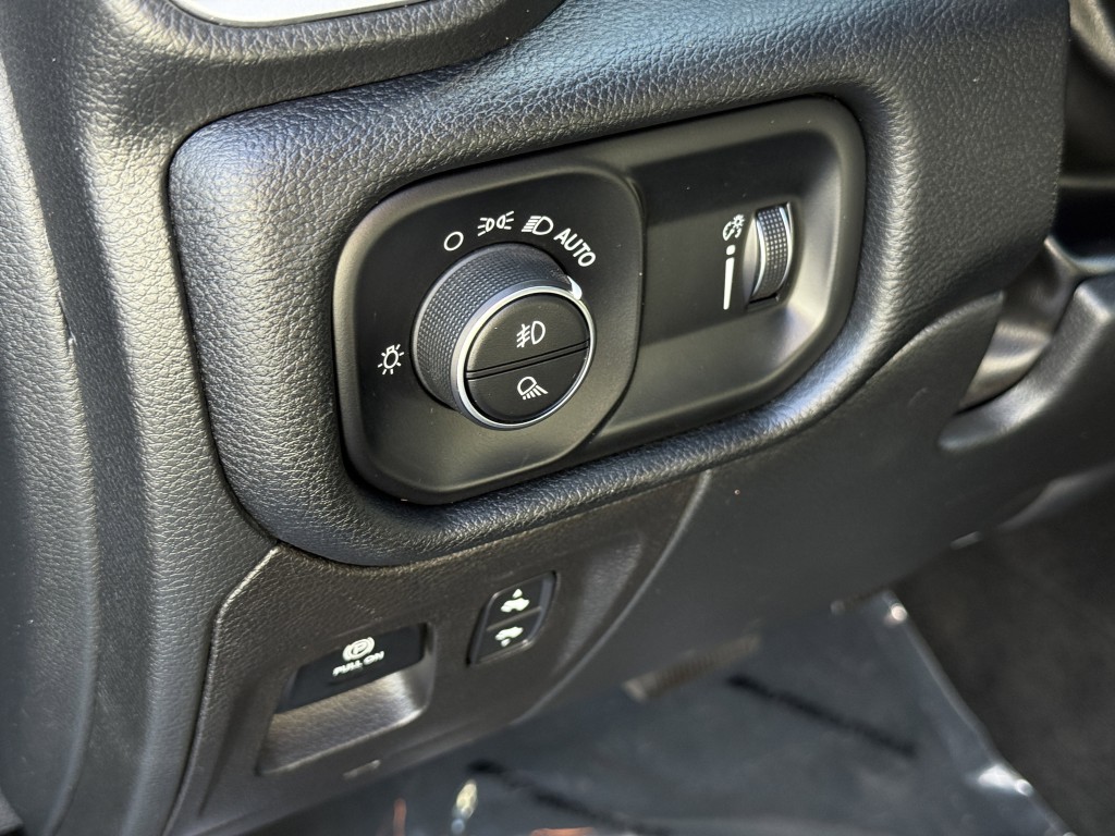 2022 RAM 1500 Image 25