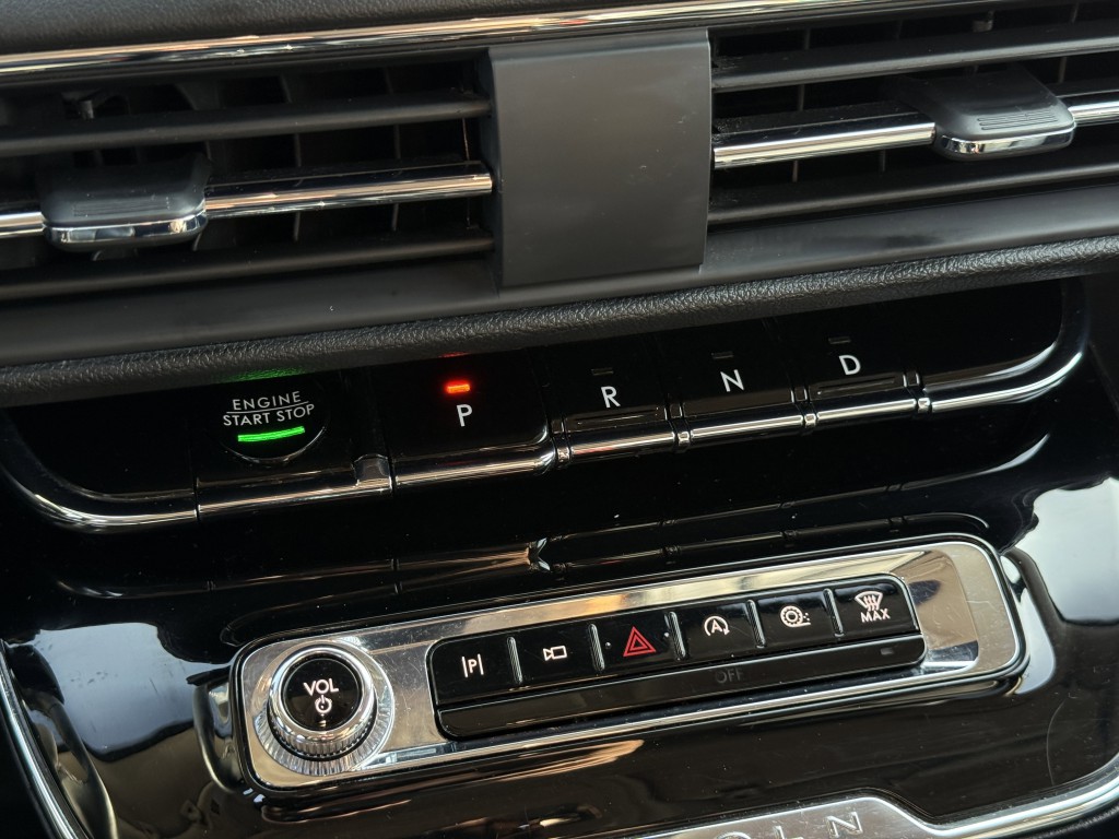 2024 Lincoln Corsair Image 25