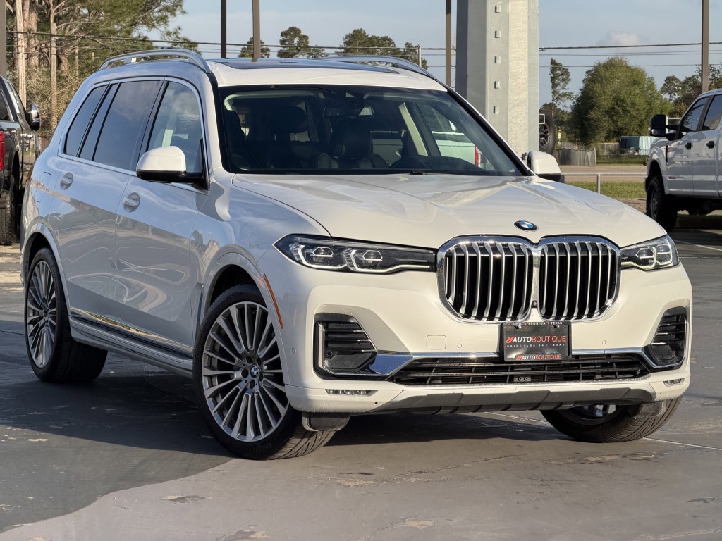 2021 BMW X7 Image 3
