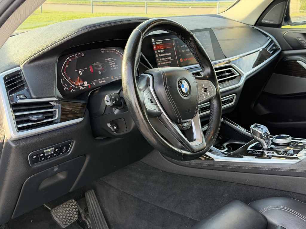 2021 BMW X7 Image 13