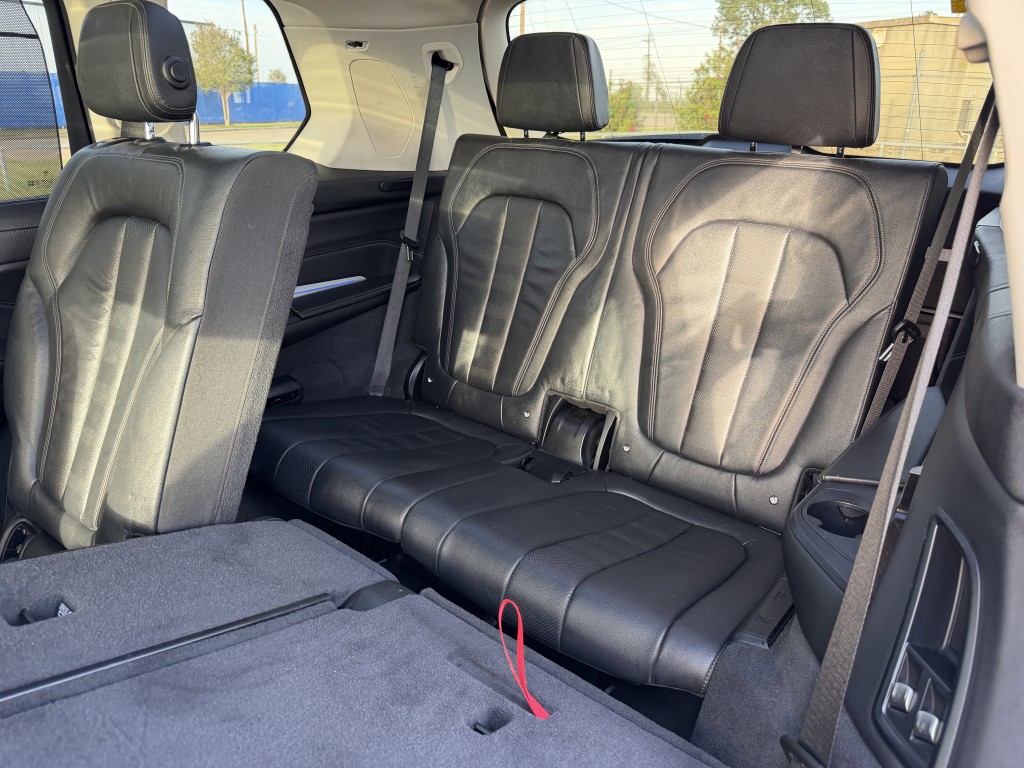 2021 BMW X7 Image 37