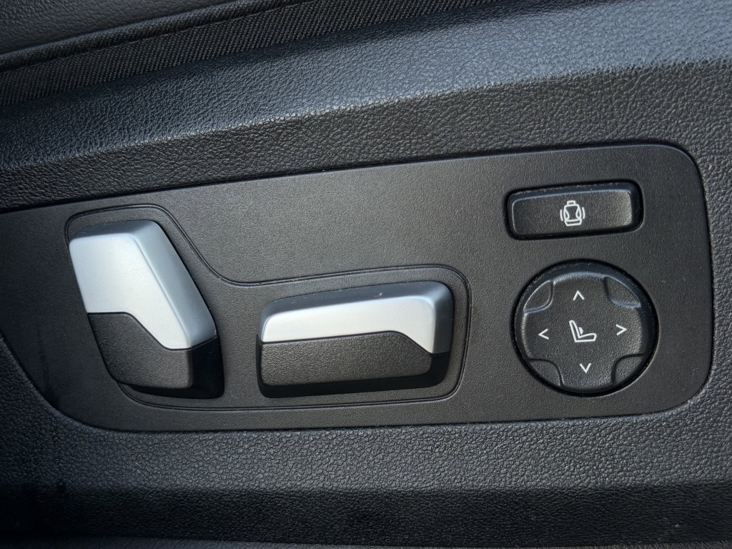 2021 BMW X7 Image 44