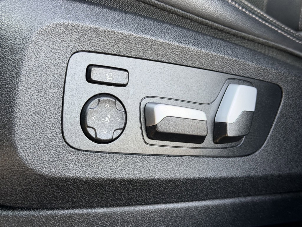 2021 BMW X7 Image 45