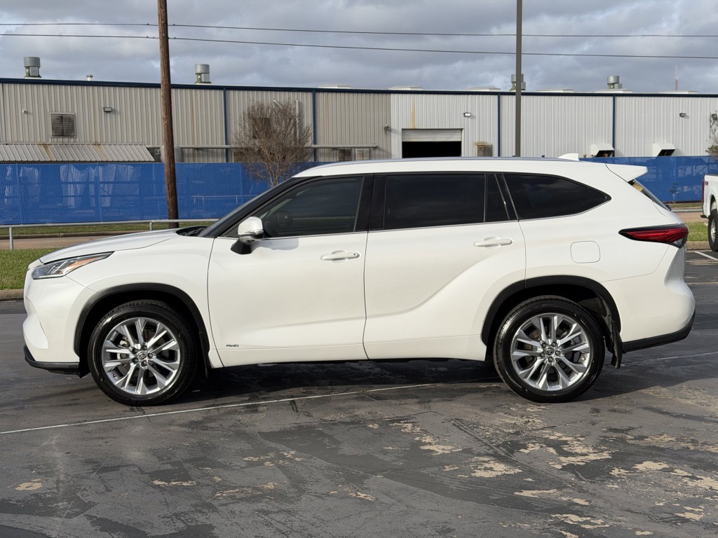 2023 Toyota Highlander Image 10