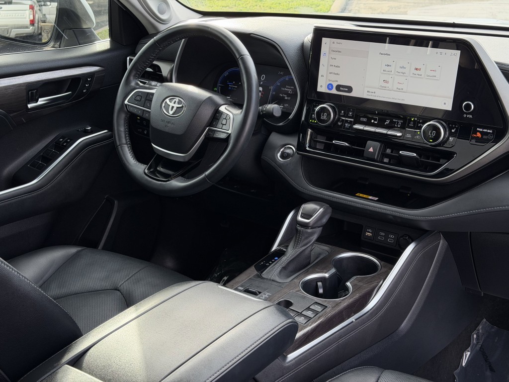 2023 Toyota Highlander Image 13