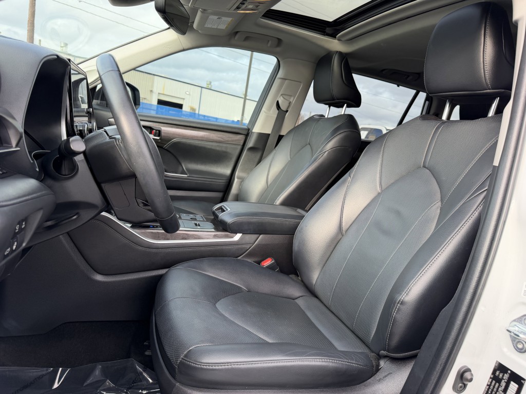 2023 Toyota Highlander Image 25