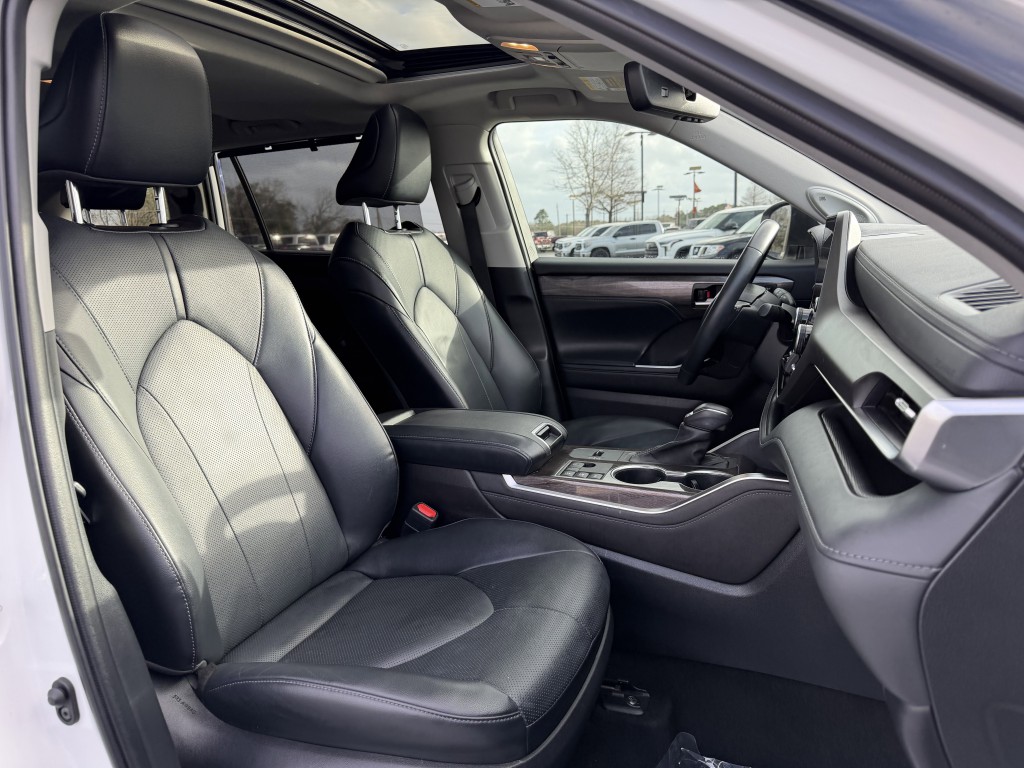 2023 Toyota Highlander Image 26