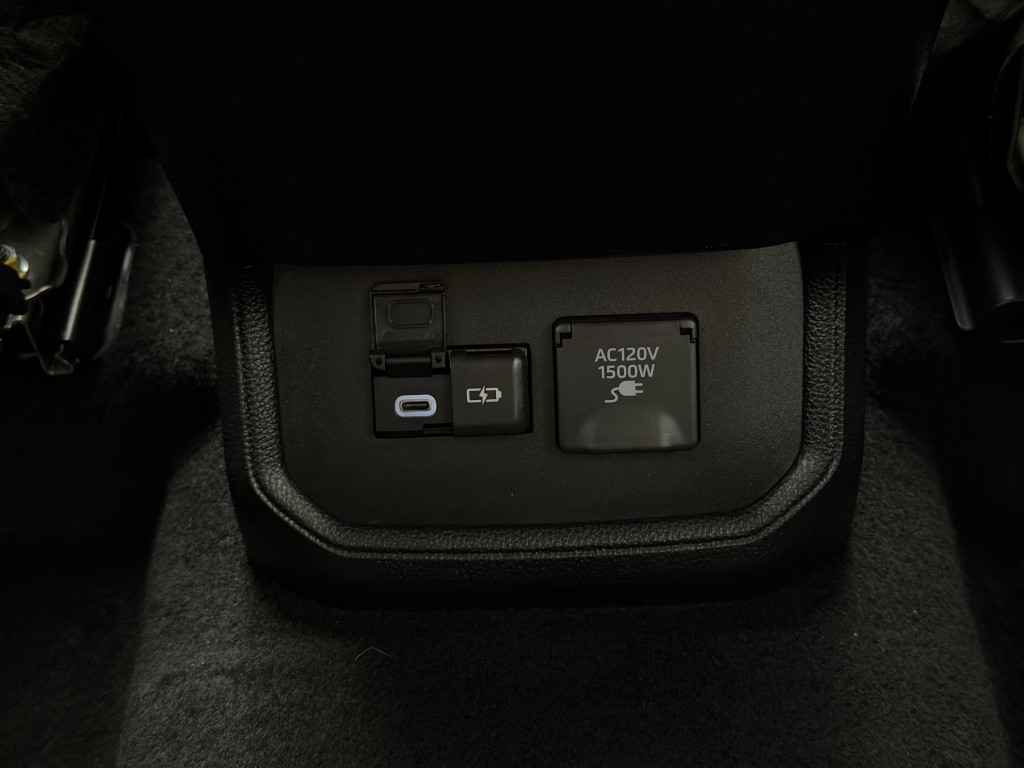 2023 Toyota Highlander Image 32