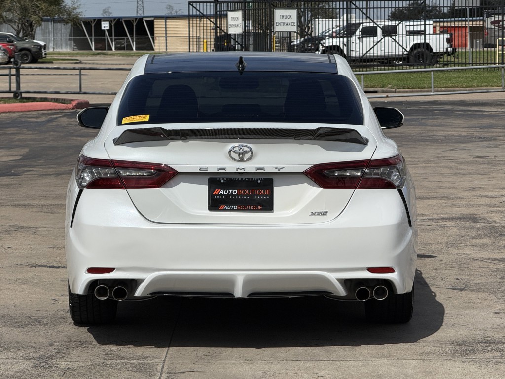 2022 Toyota Camry Image 8