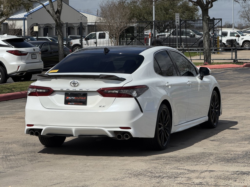 2022 Toyota Camry Image 11