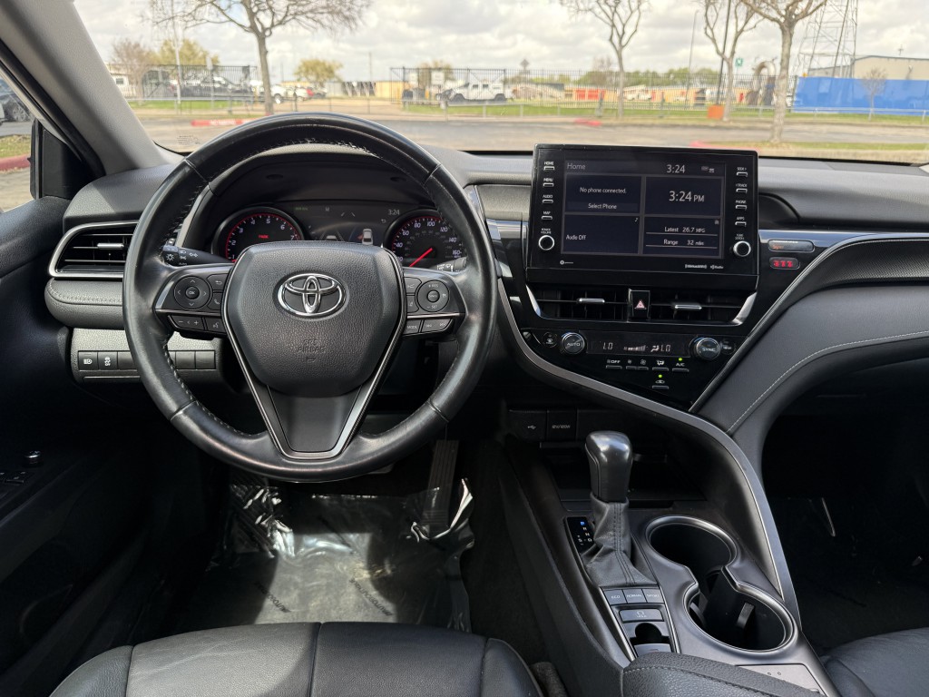 2022 Toyota Camry Image 16