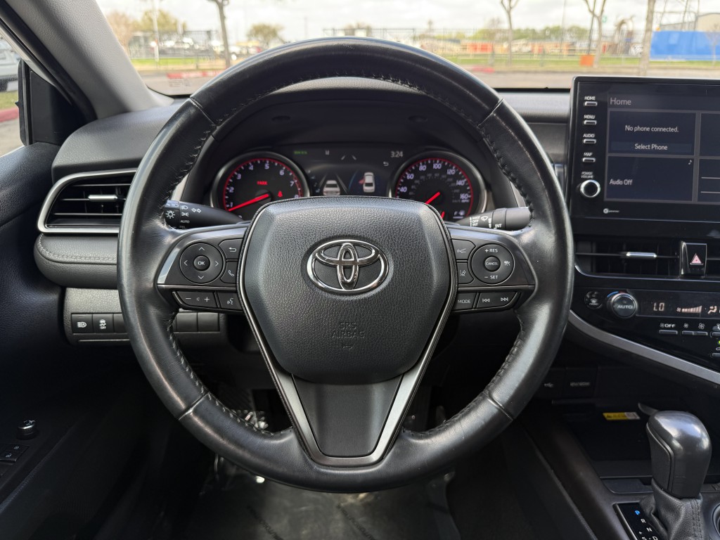 2022 Toyota Camry Image 17