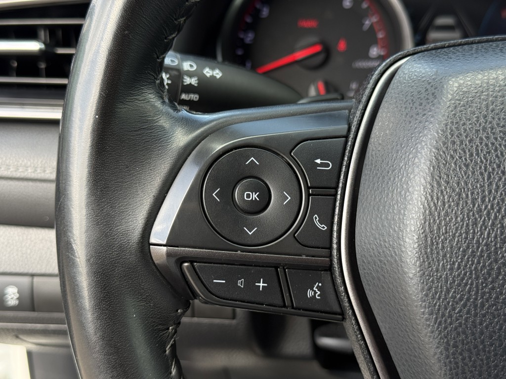 2022 Toyota Camry Image 18