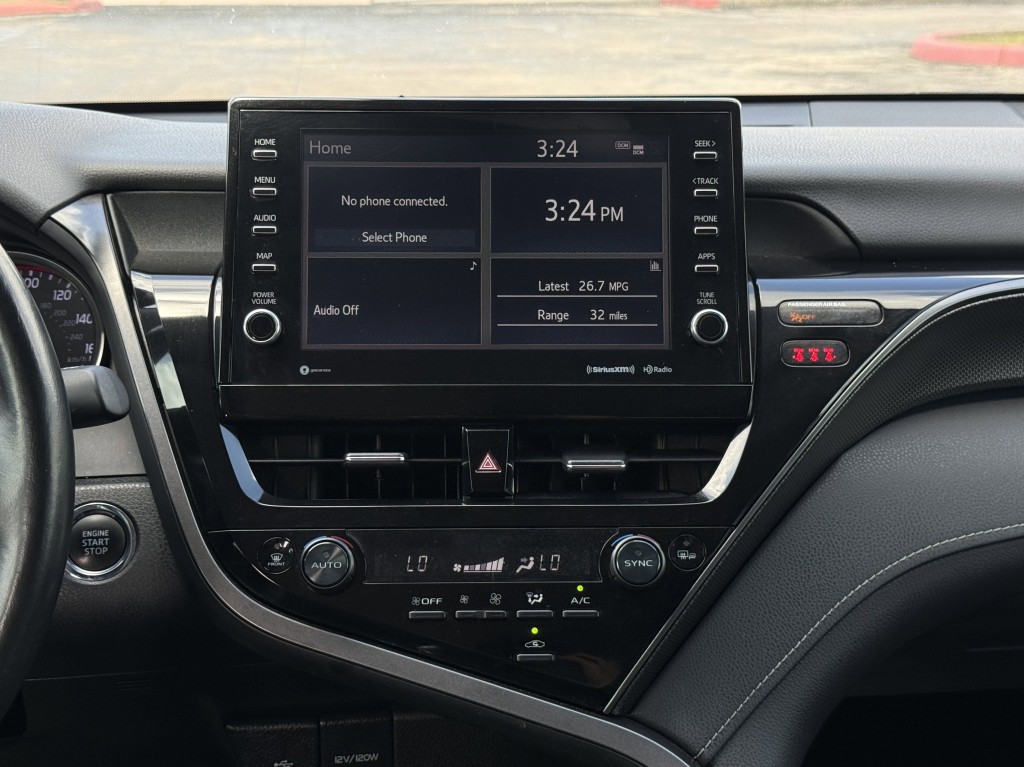 2022 Toyota Camry Image 21