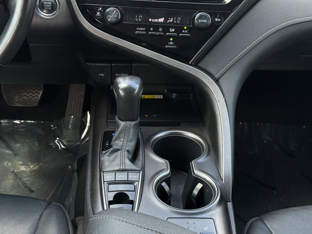 2022 Toyota Camry Image 24
