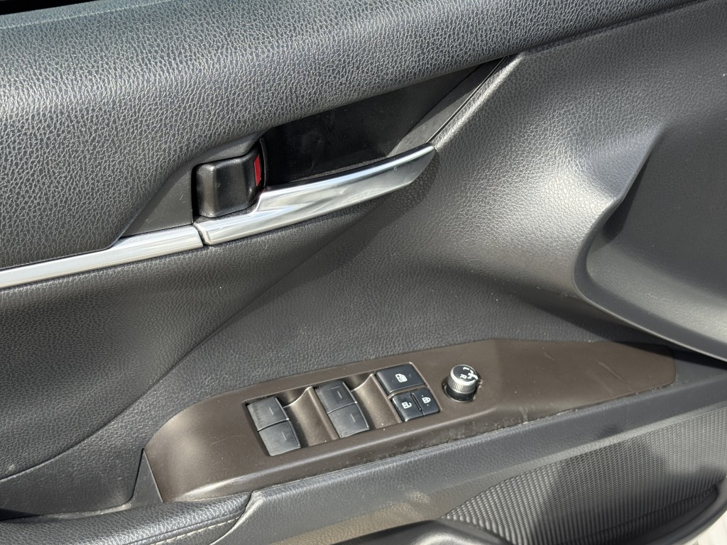 2022 Toyota Camry Image 25