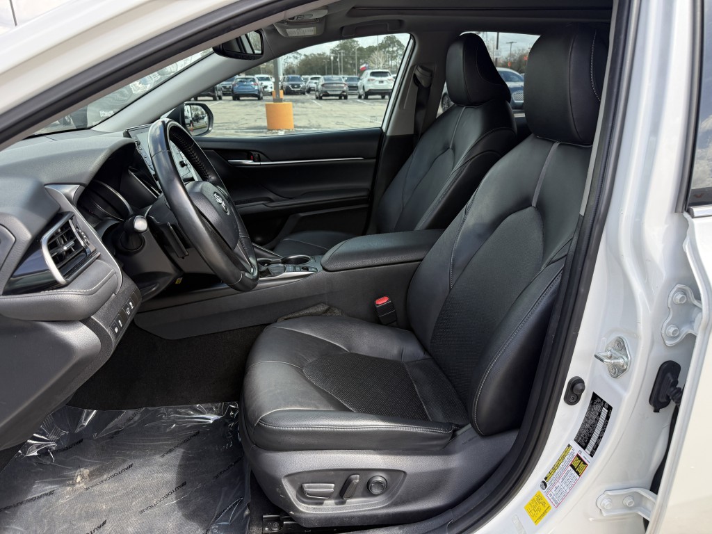 2022 Toyota Camry Image 27