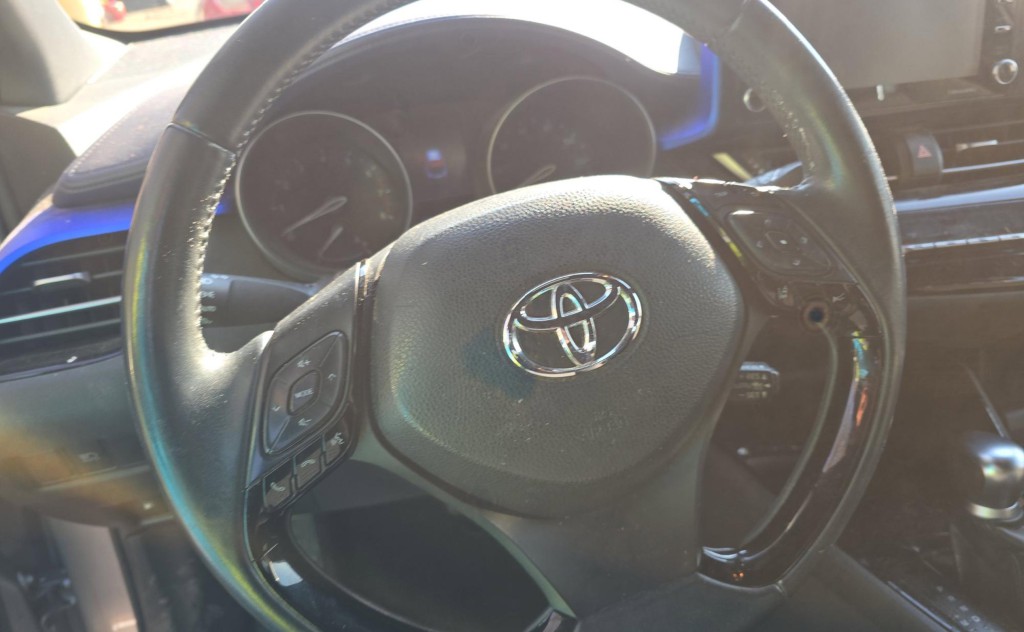 2020 Toyota C-HR Image 8