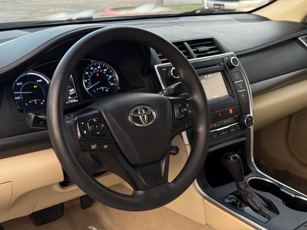 2015 Toyota Camry Image 10