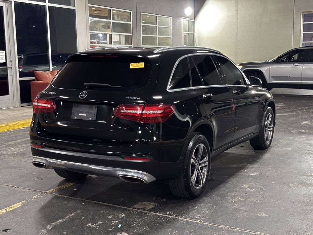 2019 Mercedes-Benz GLC-Class Image 10