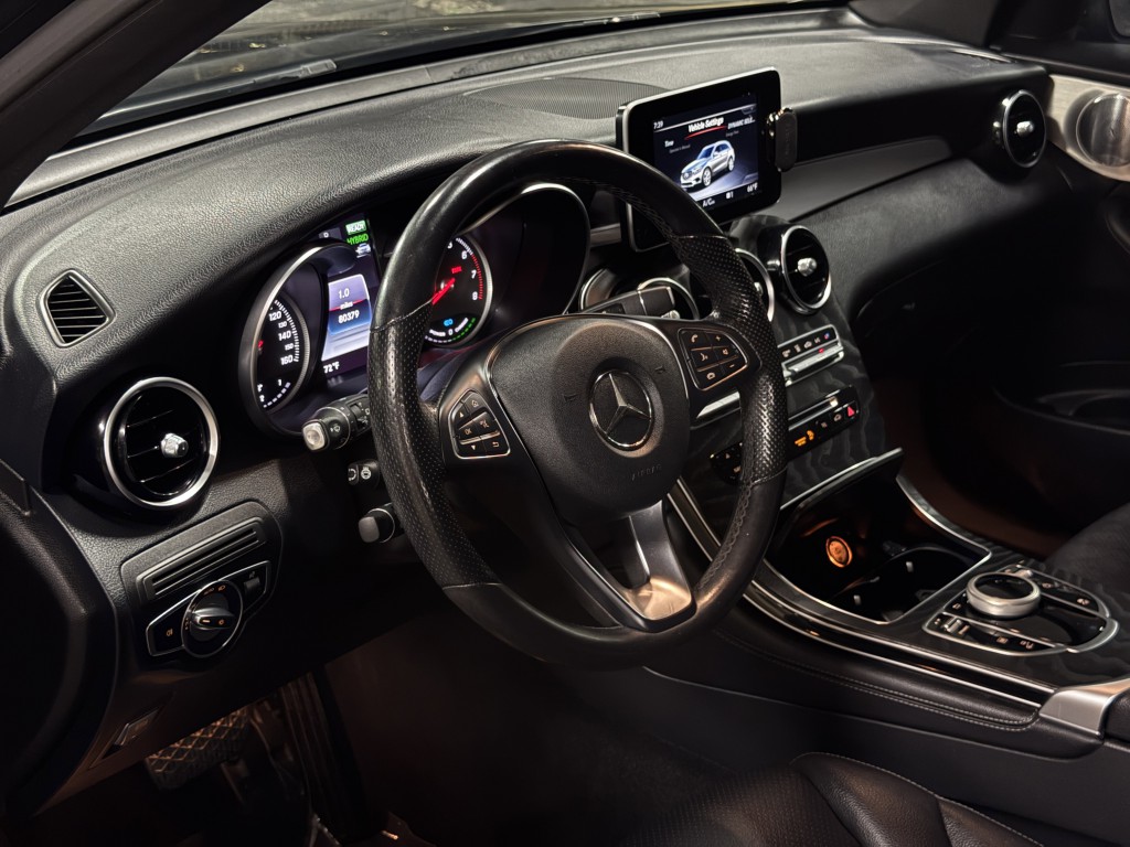 2019 Mercedes-Benz GLC-Class Image 13