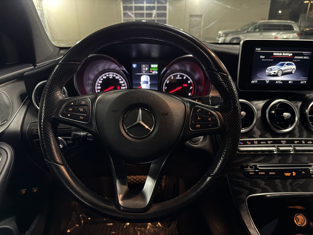 2019 Mercedes-Benz GLC-Class Image 16