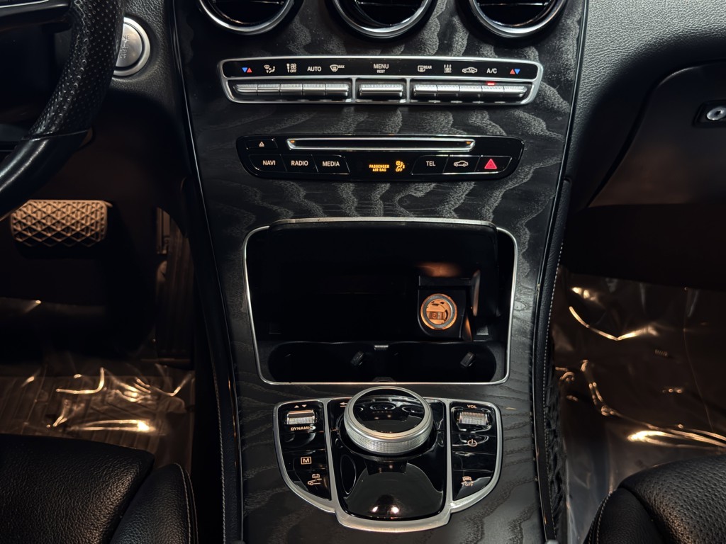 2019 Mercedes-Benz GLC-Class Image 22