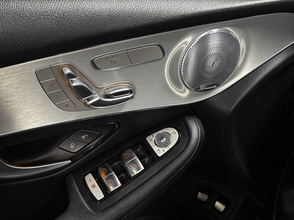 2019 Mercedes-Benz GLC-Class Image 24