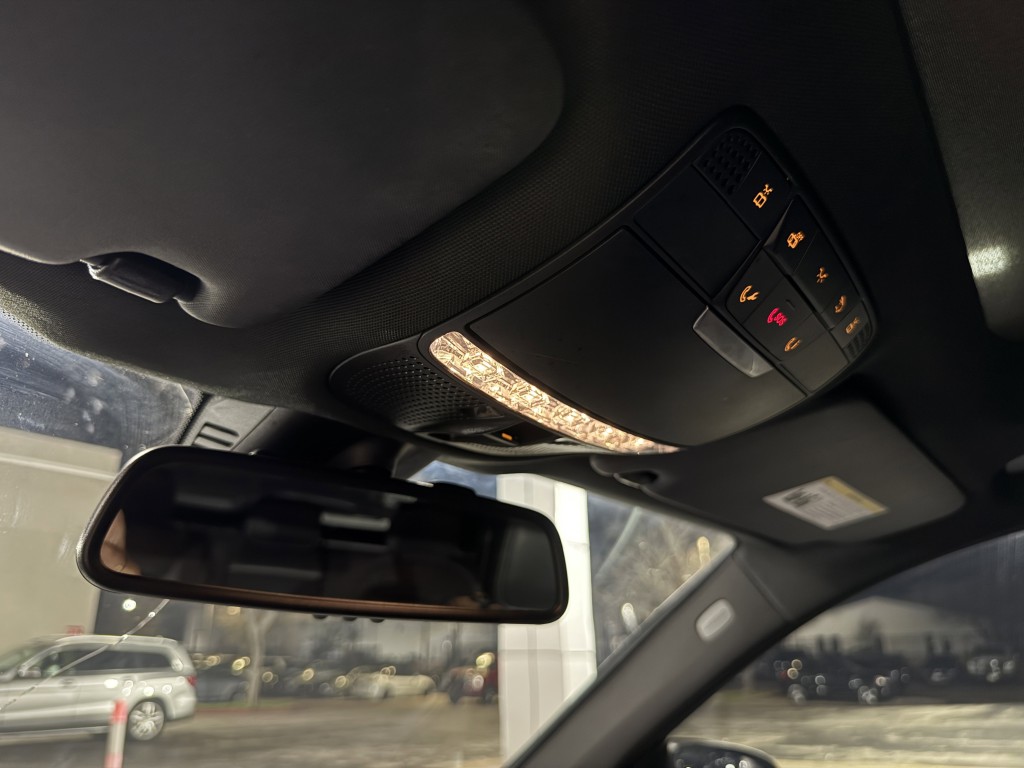 2019 Mercedes-Benz GLC-Class Image 28